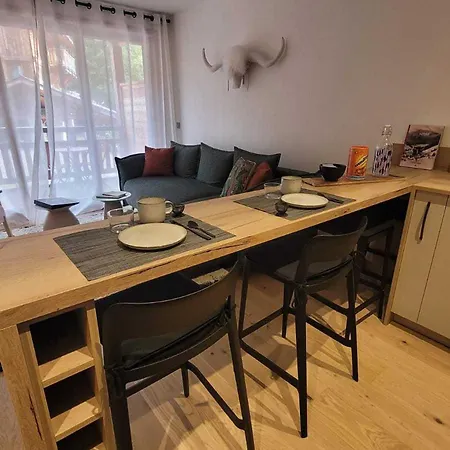 Appartement A Les Gets, Proche Pistes, Pour 2 Personnes *